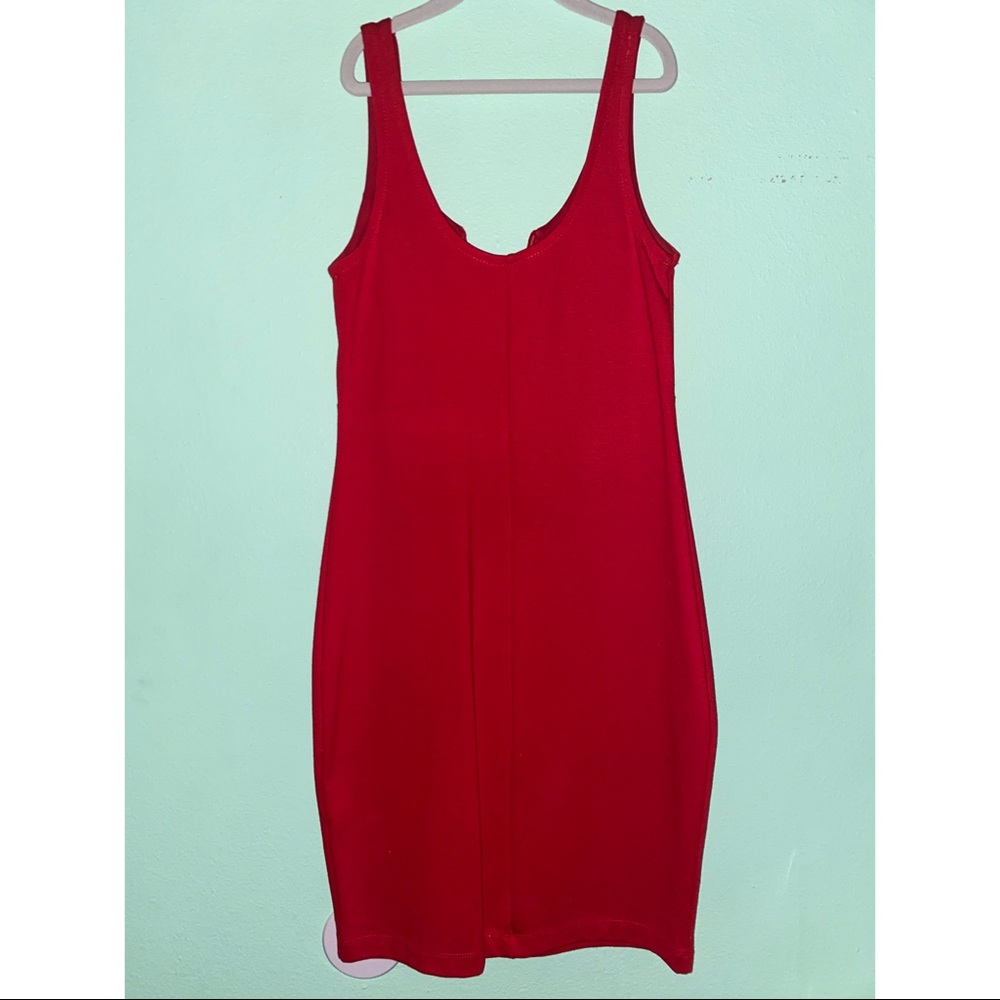 Dress - Picture 2 of 3